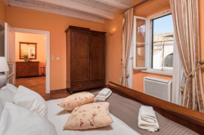 Secret apartment-old town heart.